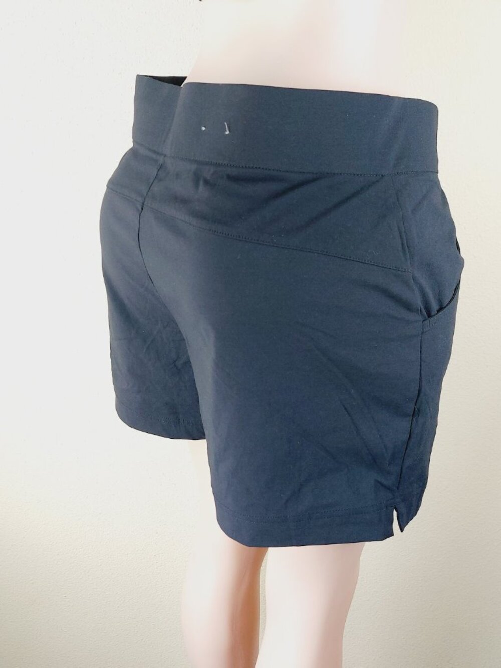 Columbia Women's Black Anytime Elastic Waist Pull-On Casual Shorts Size L - Picture 5 of 9